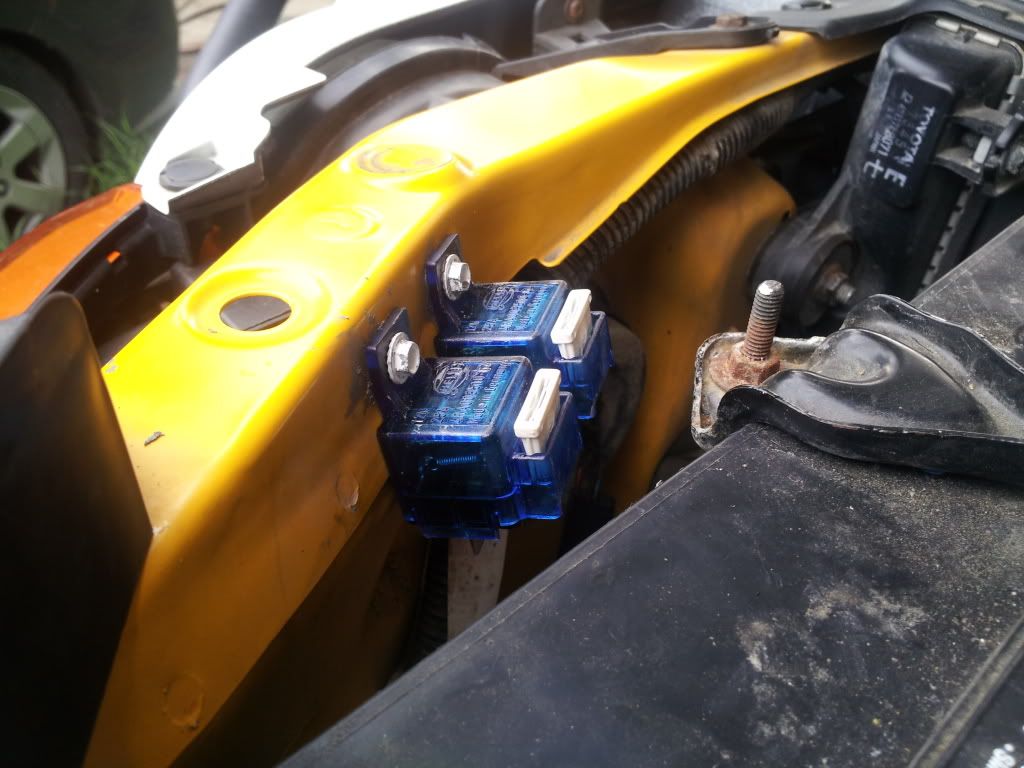 Blowing fuses for aux lights.. Toyota FJ Cruiser Forum